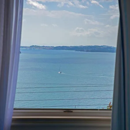 Of Roses * Kommeno (Corfu)